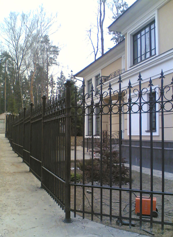 кованые и сварные заборы Москва